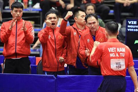 <a href="/the-thao" title="Thể thao" rel="dofollow">Thể thao</a>