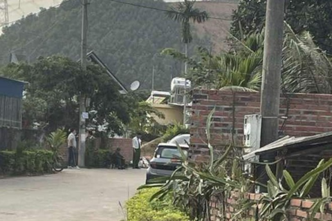 <a href="/tin-tuc" title="Tin tức" rel="dofollow">Tin tức</a>