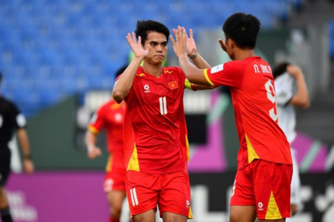 <a href="/the-thao" title="Thể thao" rel="dofollow">Thể thao</a>