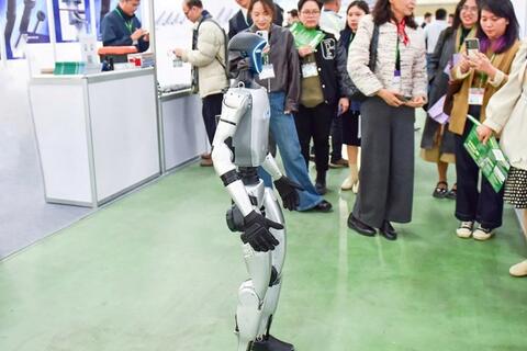 <a href="/khoa-hoc-cong-nghe" title="Khoa học công nghệ" rel="dofollow">Khoa học công nghệ</a>