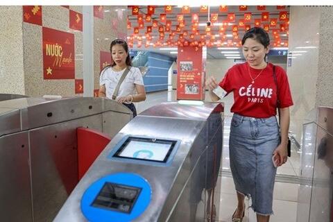 <a href="/tin-tuc" title="Tin tức" rel="dofollow">Tin tức</a>