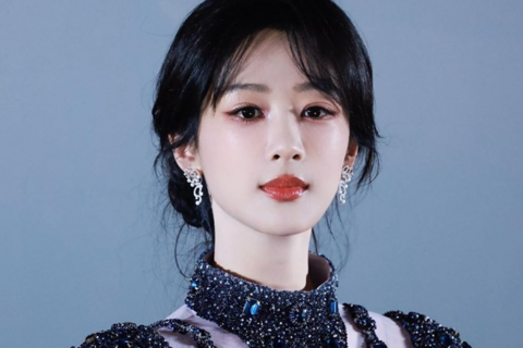 <a href="/giai-tri" title="Giải trí" rel="dofollow">Giải trí</a>