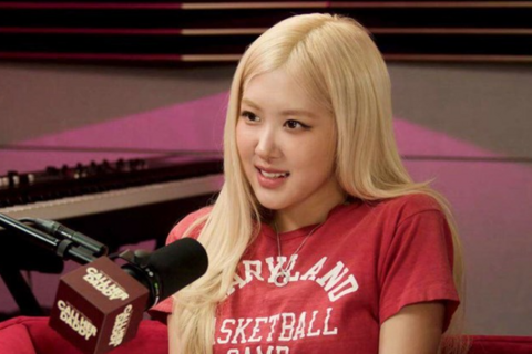 <a href="/giai-tri" title="Giải trí" rel="dofollow">Giải trí</a>