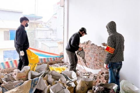 <a href="/tin-tuc" title="Tin tức" rel="dofollow">Tin tức</a>