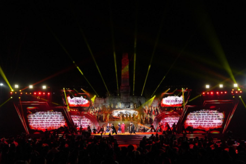 <a href="/giai-tri" title="Giải trí" rel="dofollow">Giải trí</a>