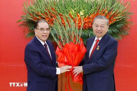 <a href="/tin-tuc" title="Tin tức" rel="dofollow">Tin tức</a>