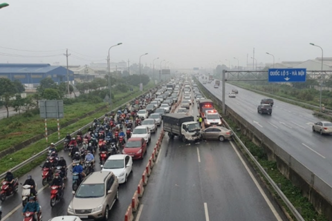 <a href="/tin-tuc" title="Tin tức" rel="dofollow">Tin tức</a>