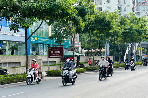 <a href="/moi-truong" title="Môi trường" rel="dofollow">Môi trường</a>