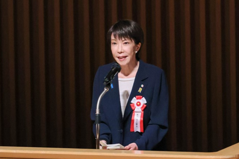 <a href="/tin-tuc" title="Tin tức" rel="dofollow">Tin tức</a>