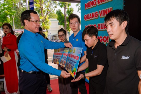 <a href="/doi-song" title="Đời sống" rel="dofollow">Đời sống</a>