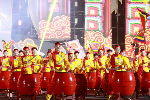 <a href="/giai-tri" title="Giải trí" rel="dofollow">Giải trí</a>