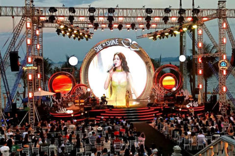 <a href="/giai-tri" title="Giải trí" rel="dofollow">Giải trí</a>