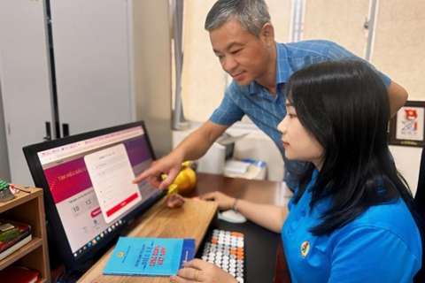 <a href="/tin-tuc" title="Tin tức" rel="dofollow">Tin tức</a>