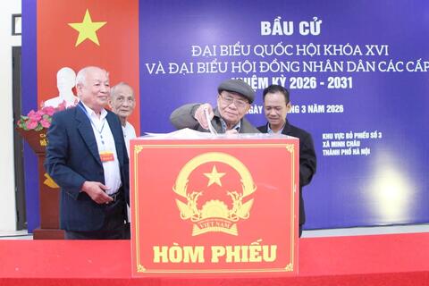 <a href="/tin-tuc" title="Tin tức" rel="dofollow">Tin tức</a>