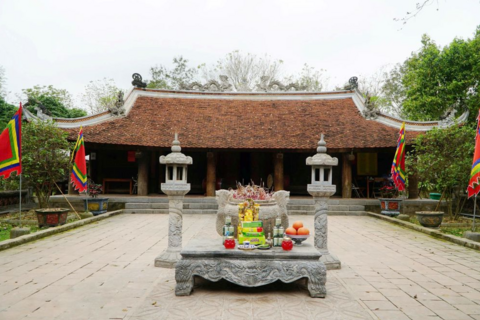 <a href="/giai-tri" title="Giải trí" rel="dofollow">Giải trí</a>