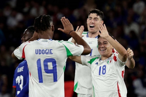 <a href="/the-thao" title="Thể thao" rel="dofollow">Thể thao</a>