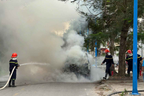 <a href="/tin-tuc" title="Tin tức" rel="dofollow">Tin tức</a>