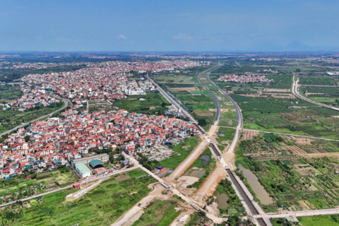 <a href="/tin-tuc" title="Tin tức" rel="dofollow">Tin tức</a>