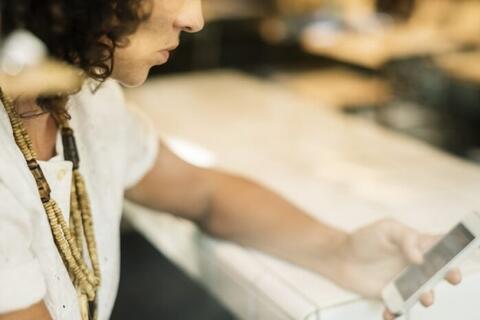 <a href="/tin-tuc" title="Tin tức" rel="dofollow">Tin tức</a>