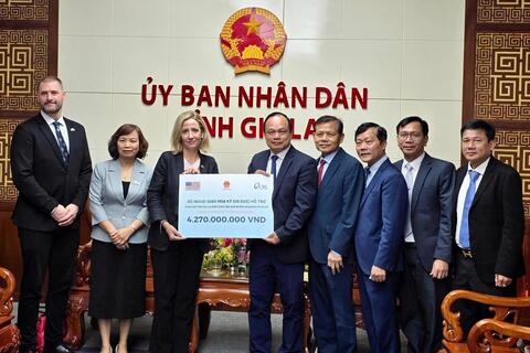 <a href="/moi-truong" title="Môi trường" rel="dofollow">Môi trường</a>