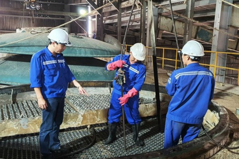 <a href="/kinh-te" title="Kinh tế" rel="dofollow">Kinh tế</a>