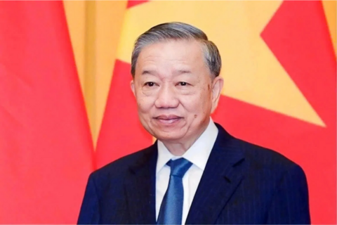 <a href="/tin-tuc" title="Tin tức" rel="dofollow">Tin tức</a>