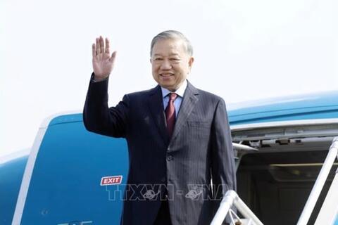 <a href="/tin-tuc" title="Tin tức" rel="dofollow">Tin tức</a>