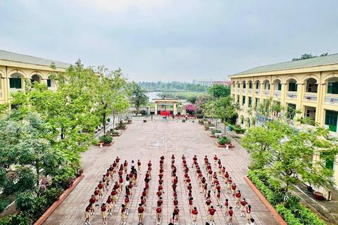 <a href="/tin-tuc" title="Tin tức" rel="dofollow">Tin tức</a>