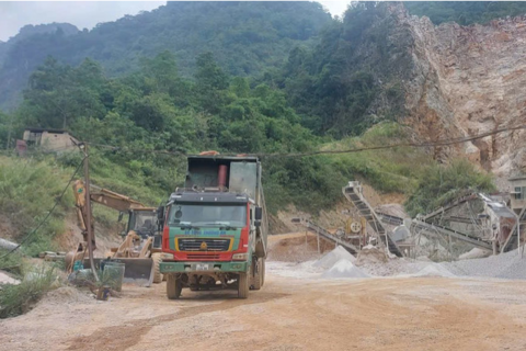 <a href="/tin-tuc" title="Tin tức" rel="dofollow">Tin tức</a>