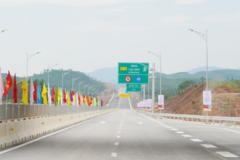 <a href="/tin-tuc" title="Tin tức" rel="dofollow">Tin tức</a>