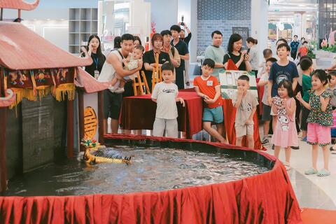 <a href="/giai-tri" title="Giải trí" rel="dofollow">Giải trí</a>