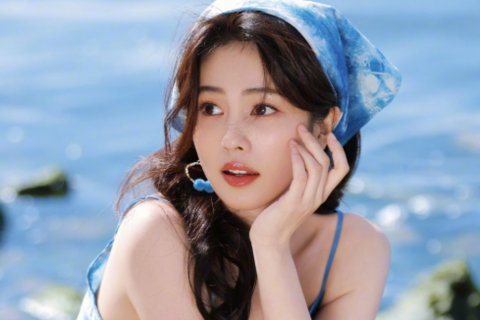 <a href="/giai-tri" title="Giải trí" rel="dofollow">Giải trí</a>