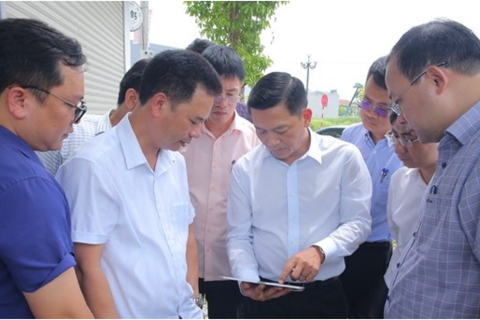 <a href="/tin-tuc" title="Tin tức" rel="dofollow">Tin tức</a>