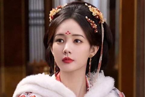 <a href="/giai-tri" title="Giải trí" rel="dofollow">Giải trí</a>