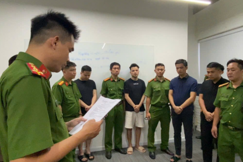 <a href="/tin-tuc" title="Tin tức" rel="dofollow">Tin tức</a>
