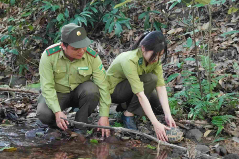 <a href="/tin-tuc" title="Tin tức" rel="dofollow">Tin tức</a>