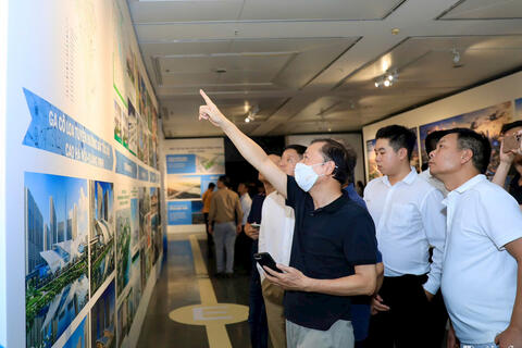 <a href="/khoa-hoc-cong-nghe" title="Khoa học công nghệ" rel="dofollow">Khoa học công nghệ</a>