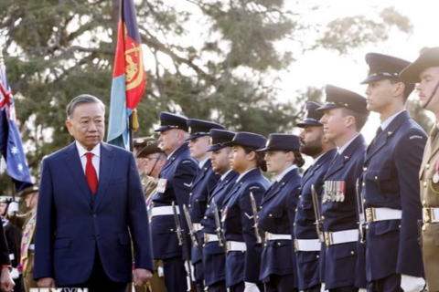 <a href="/tin-tuc" title="Tin tức" rel="dofollow">Tin tức</a>