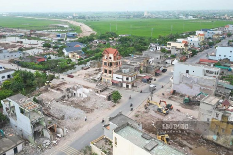 <a href="/tin-tuc" title="Tin tức" rel="dofollow">Tin tức</a>