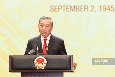 <a href="/tin-tuc" title="Tin tức" rel="dofollow">Tin tức</a>