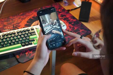 <a href="/giai-tri" title="Giải trí" rel="dofollow">Giải trí</a>