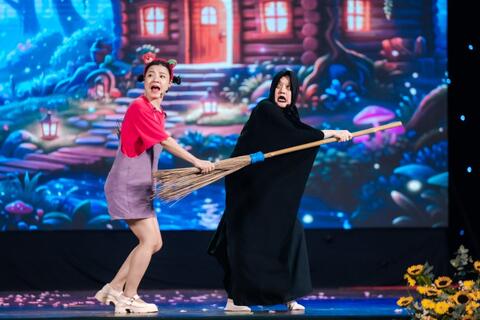 <a href="/giai-tri" title="Giải trí" rel="dofollow">Giải trí</a>