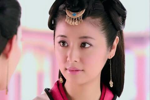 <a href="/giai-tri" title="Giải trí" rel="dofollow">Giải trí</a>