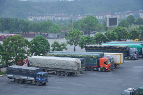 <a href="/kinh-te" title="Kinh tế" rel="dofollow">Kinh tế</a>