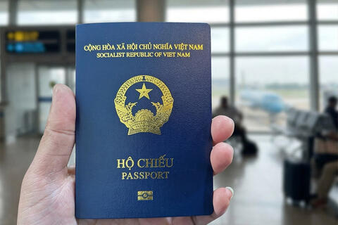 <a href="/tin-tuc" title="Tin tức" rel="dofollow">Tin tức</a>