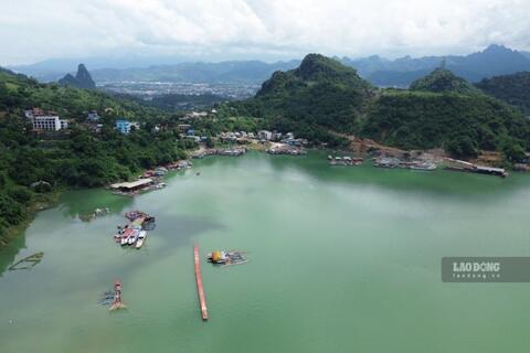 <a href="/tin-tuc" title="Tin tức" rel="dofollow">Tin tức</a>
