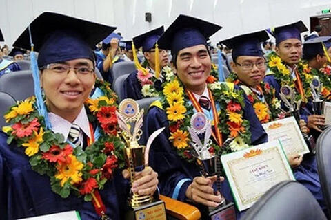<a href="/kinh-te" title="Kinh tế" rel="dofollow">Kinh tế</a>