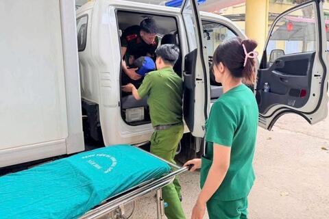 <a href="/tin-tuc" title="Tin tức" rel="dofollow">Tin tức</a>
