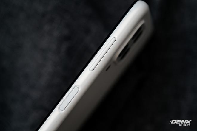 Trên tay Samsung Galaxy M22: Dày dặn để tích hợp pin 5000mAh, màn hình 90Hz, camera 48MP - Ảnh 6. Trên tay Samsung Galaxy M22: Dày dặn để tích hợp pin 5000mAh, màn hình 90Hz, camera 48MP - Ảnh 6.