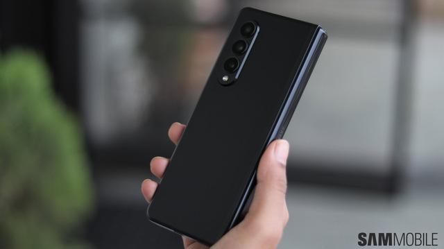 Galaxy Z Fold4 sẽ khắc phục điểm yếu nghiêm trọng trên dòng smartphone đắt tiền của Samsung - Ảnh 1.